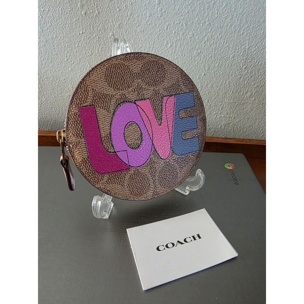 Authentic Coach Round LOVE Card Holder Change Purse Zipper Rare